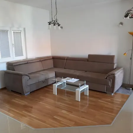Naja Apartamento Makarska