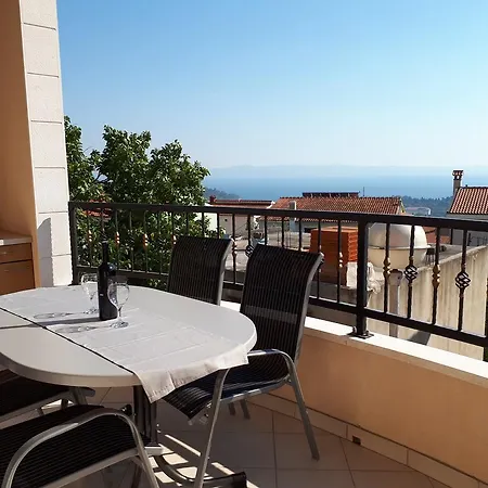Apartment Naja Makarska